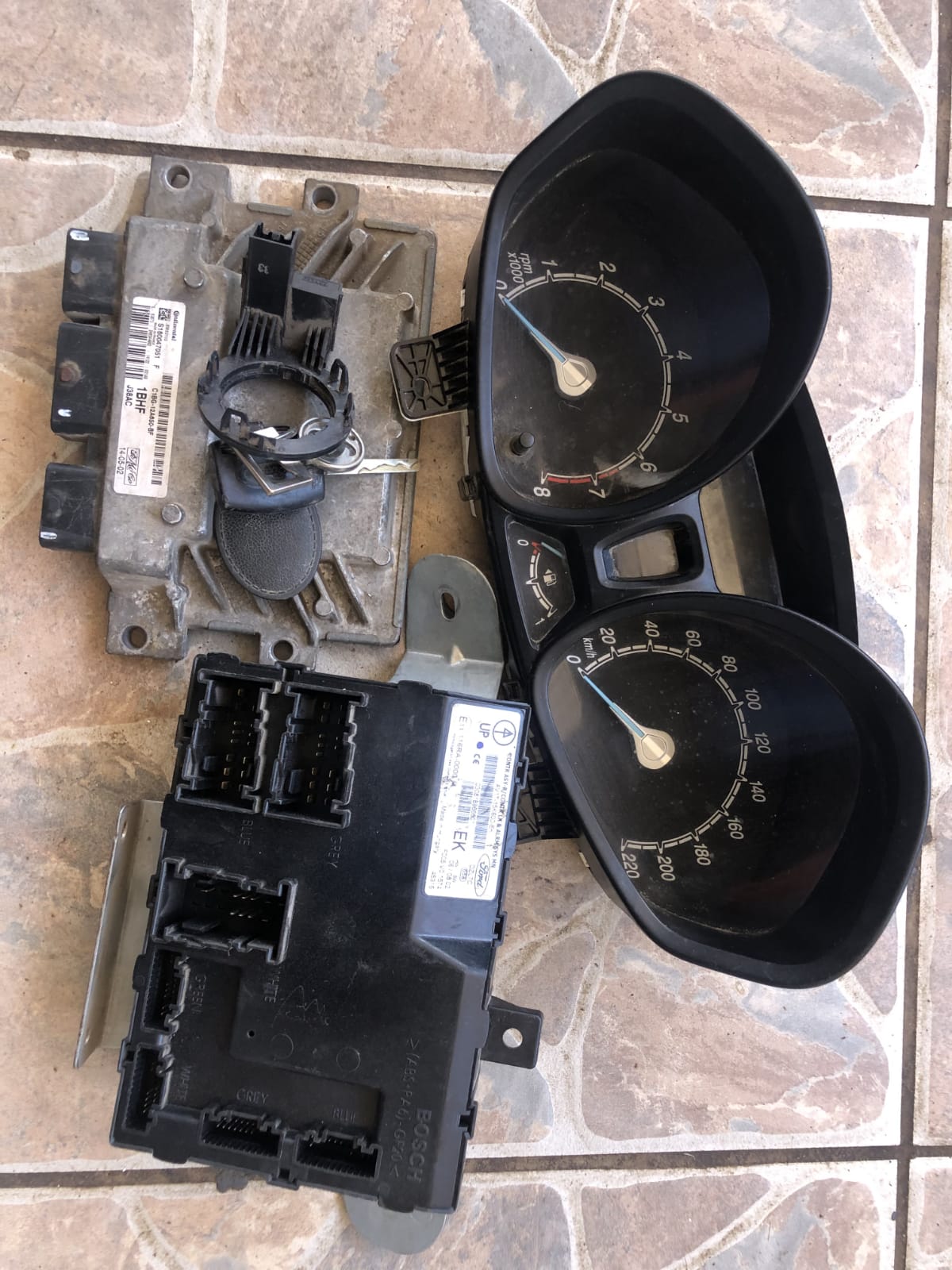 Ford Fiesta MK6,Lock Set (ECU,Cluster, BCM, ignition, Key) Petrol 2009+